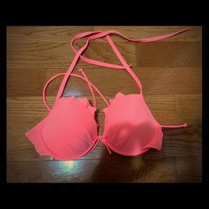 NWOT Victoria’s Secret Swim Top. 34D